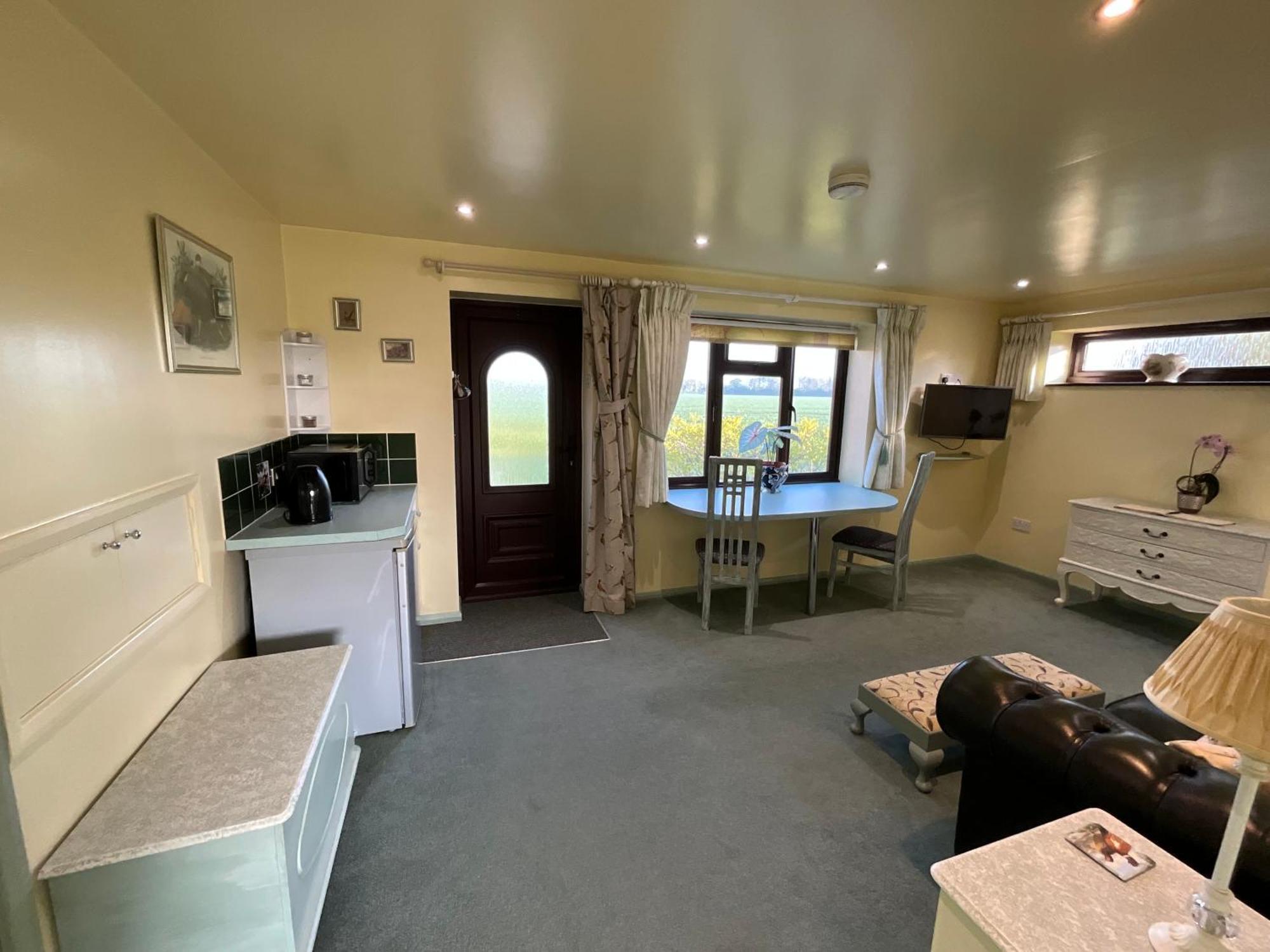 Pheasant Suites Colchester Ngoại thất bức ảnh